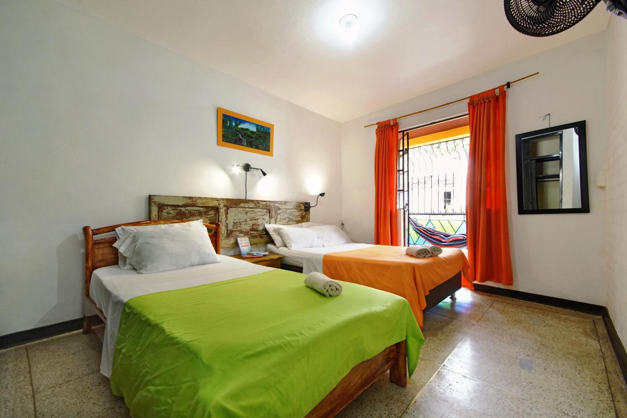 Ding-Dong Hostel كالي المظهر الخارجي الصورة